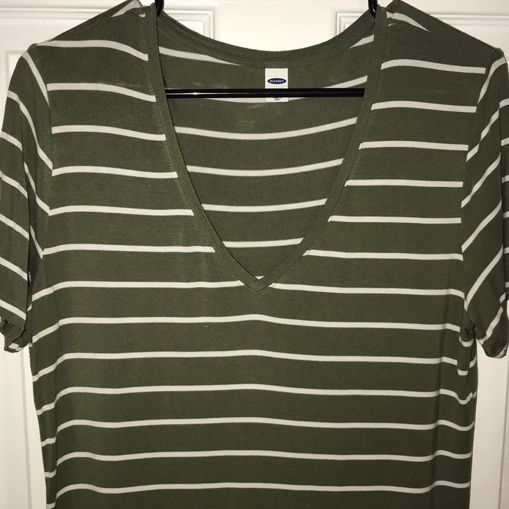 Old Navy V Neck